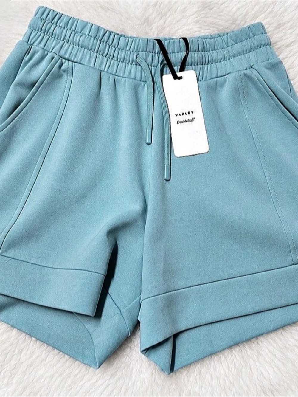 NWT Varley Atrium DoubleSoft High Rise Shorts - Size M